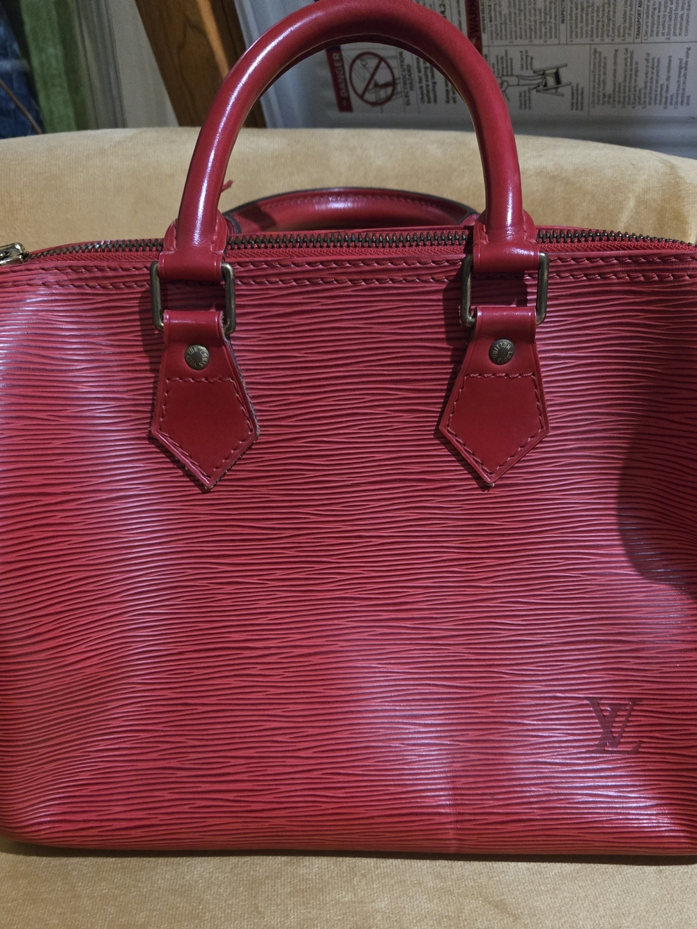 Vintage 1994 Louis Vuitton Castilian Red Epi Leather Speedy 25